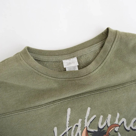 Disney Lion King Olive Green Crewneck Sweater Hakuna Matata Med - Picture 11 of 13